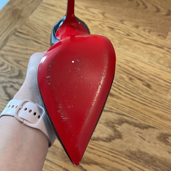 Christian Louboutin Pigalle 120 Patent Leather Heels - Picture 2 of 7